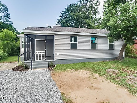 2nd image of 341 Hiller Dr
