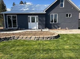 109 E 6th St, Deer Park, WA 99006