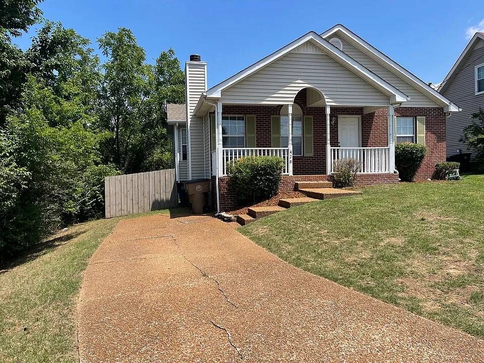 428 Newton Ct