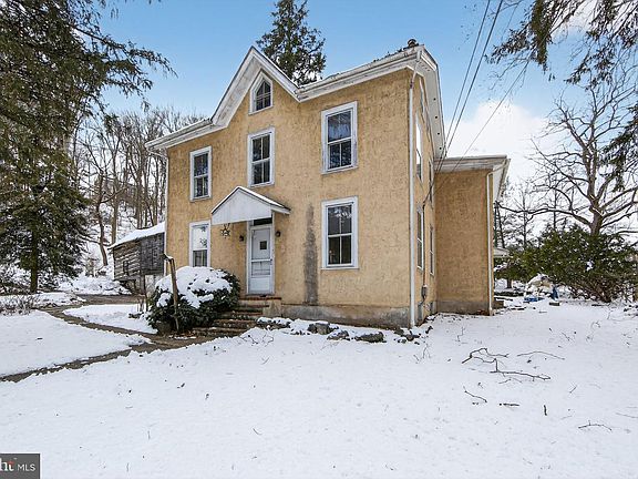 2nd image of 1556 S Whitford Rd