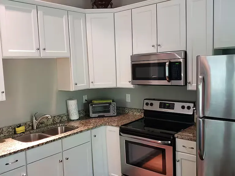 1836 Nassau Blvd — Photo 5