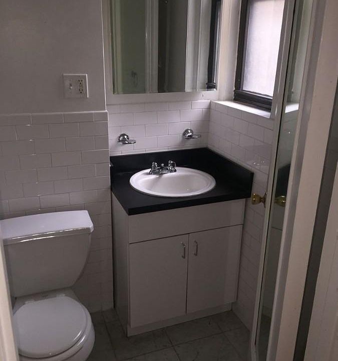 1st image of 140 E 46th St APT 8p