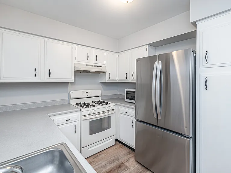 1851 Wellington Pl — Photo 16