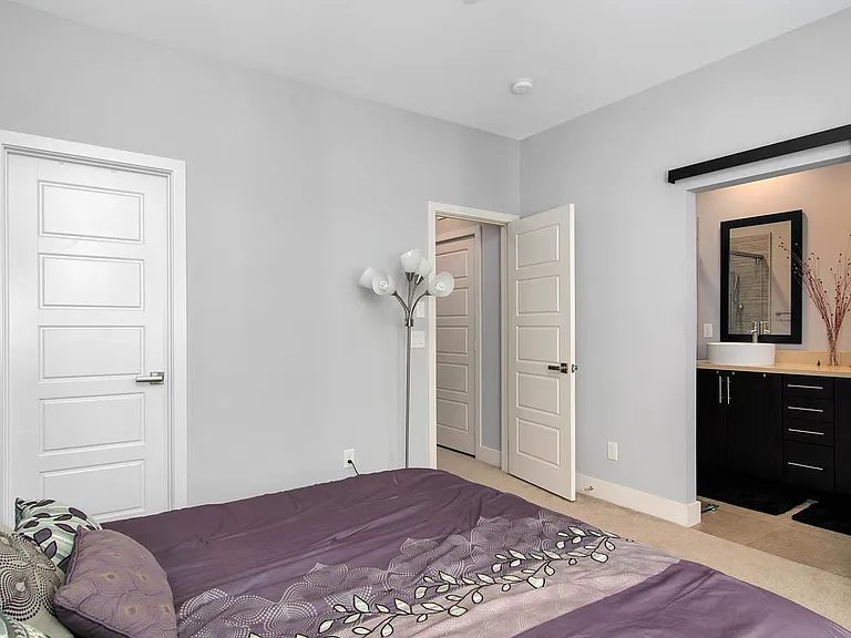 7921 Modern Oasis Dr — Photo 15