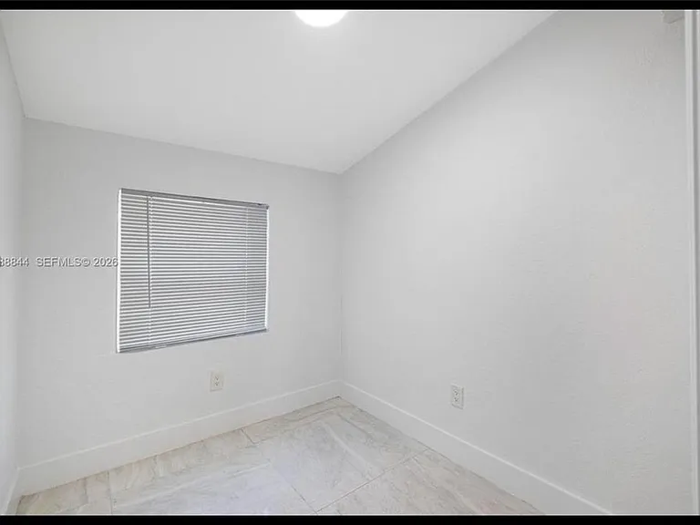 529 NW 42nd St — Photo 19