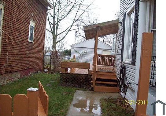 5th image of 1917 Prospect St