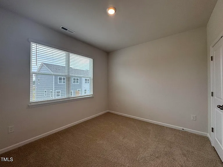 724 Dorset Stream Dr — Photo 21