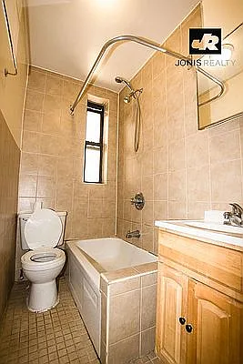 Rented by Jonis Realty | media 13