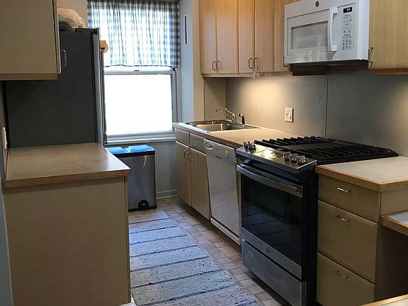 2nd image of 453 Franklin D Roosevelt Dr APT C205