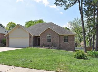 1406 E Smith St, Springfield, MO 65803