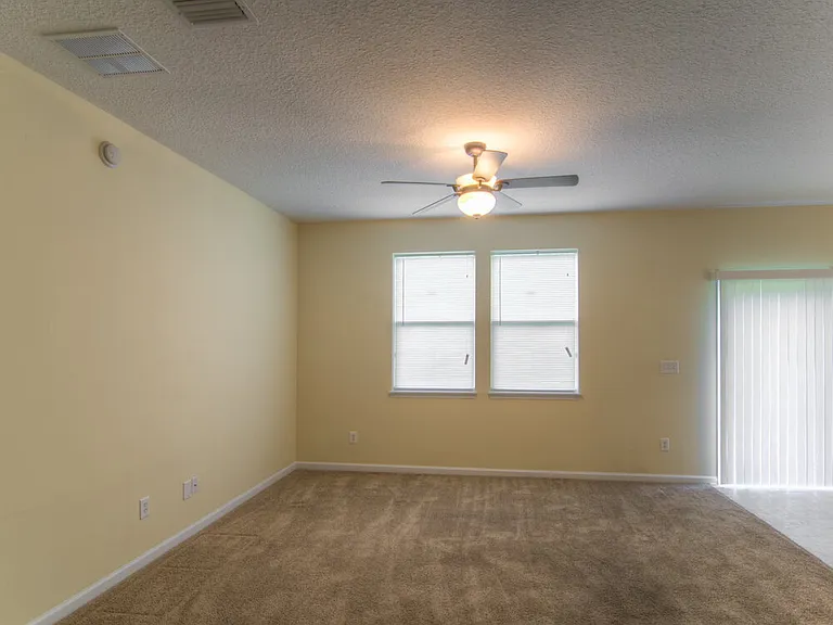 2509 Victoria Point Dr — Photo 3