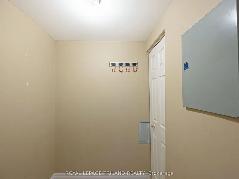 155 Kent St #606 — Photo 27