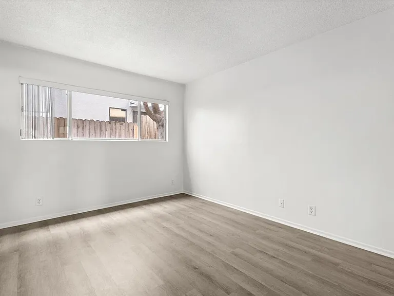 1236 McClellan Dr #5 — Photo 14