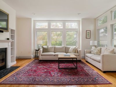 31 Market St #D, Cambridge, MA, 02139