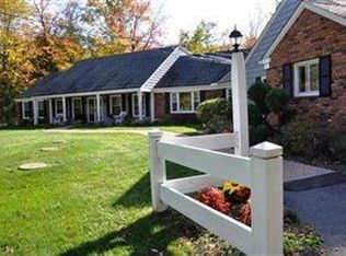 8273 Chagrin Rd, Chagrin Falls, OH 44023