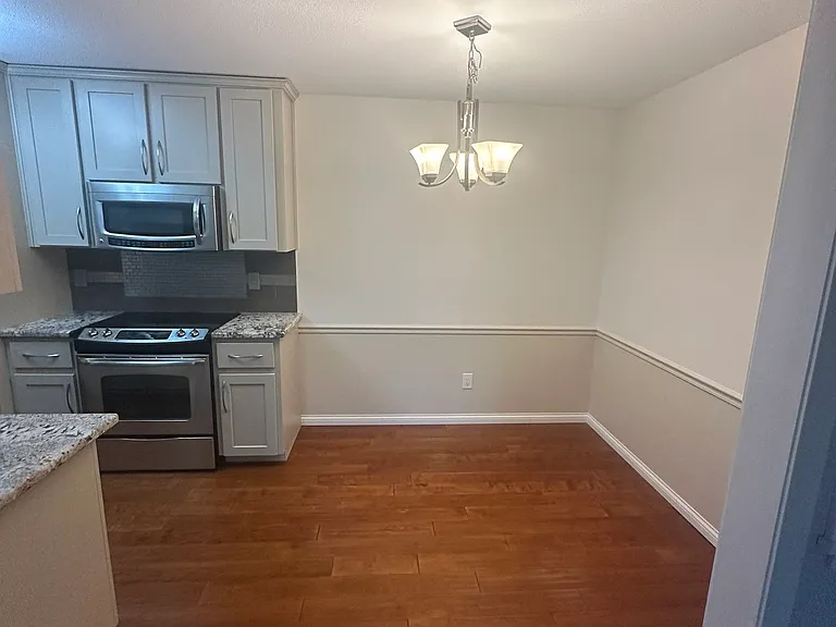 4380 Brookside Ct — Photo 19