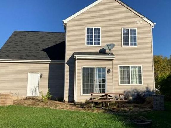 2nd image of 131 W Arlington Dr