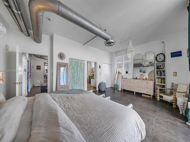 700 NE 25th St #1104 — Photo 15