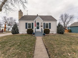 309 1st St NE, Osseo, MN 55369