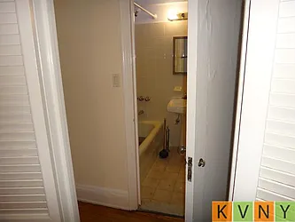 Rented by KVNY Soho