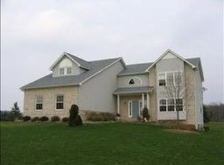 1902 Reeves Rd, Chelsea, MI 48118