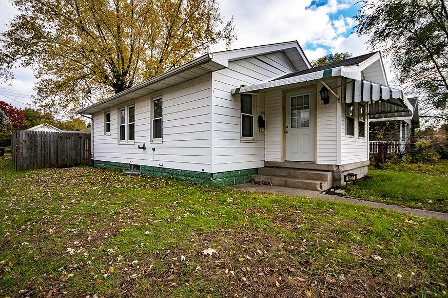 1st image of 1202 Emerson Ave