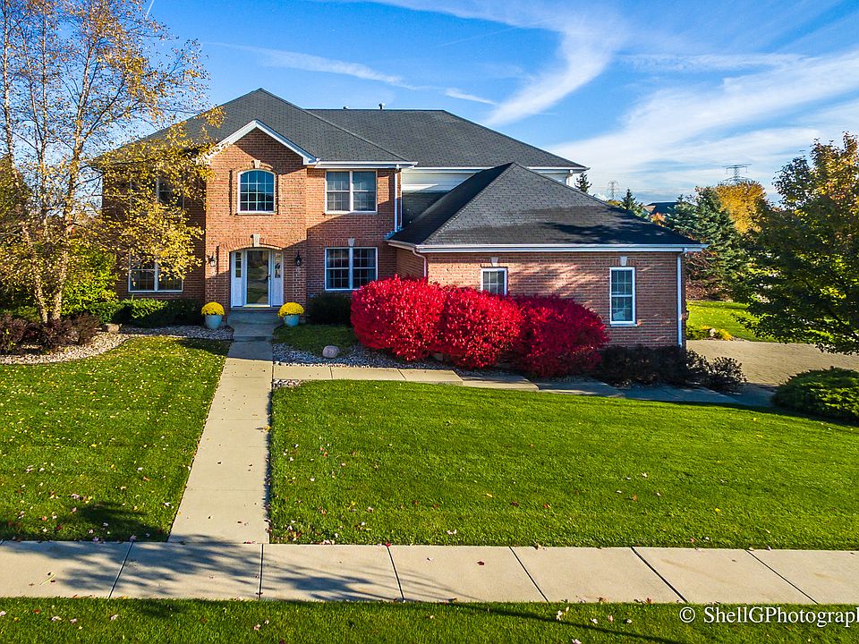1st image of 10854 Pembrook Ct