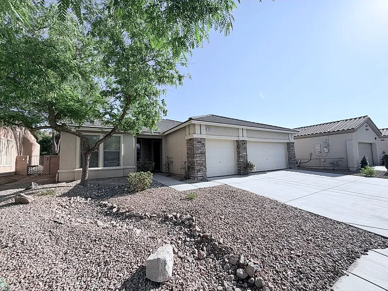 1936 Bluff Knoll Ct #LAS — Photo 1