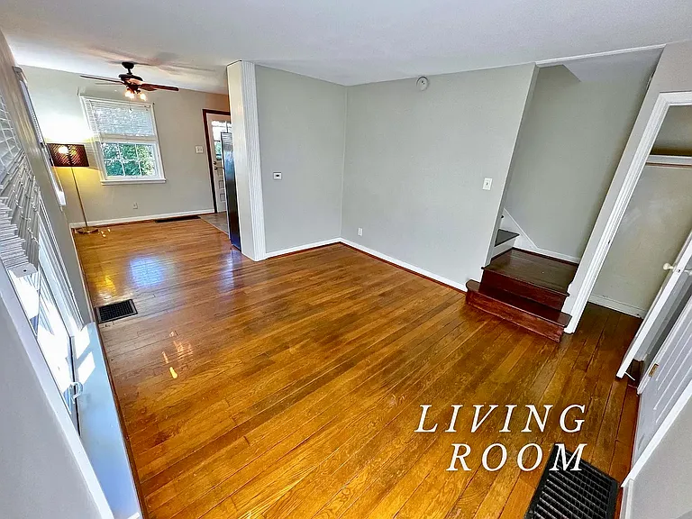 732 Clarendon Pl — Photo 4