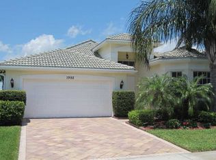 1992 Grey Falcon Cir SW, Vero Beach, FL 32962