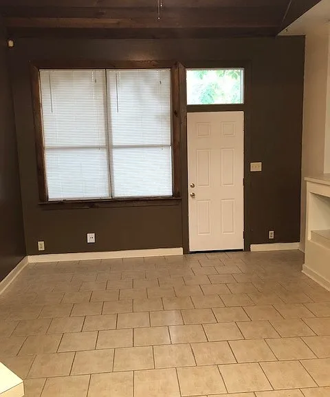 8366 Governor Dr — Photo 15