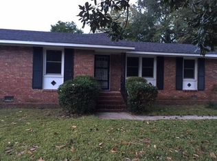 18 Bossis Dr, Charleston, SC 29407