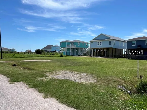 164 Verdia Dr, Crystal Beach, TX 77650