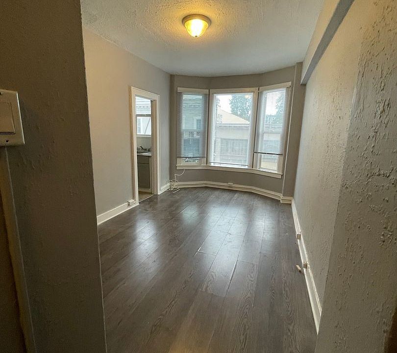 1st image of 370 Ellis St APT 8