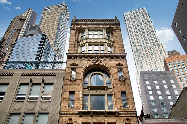 Sold by Compass | media 13