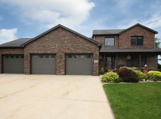 426 Primrose Dr, Hudson, IA 50643