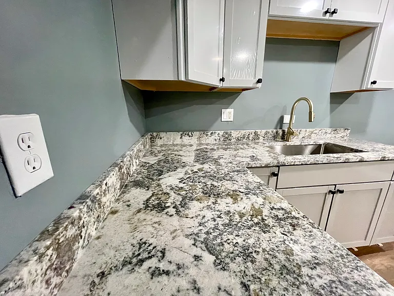 713 Warren Rd — Photo 10