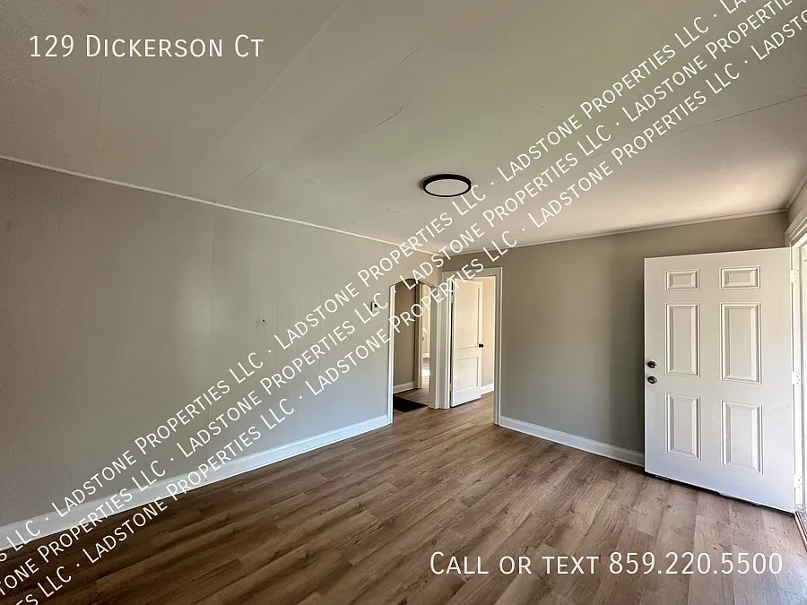 2-Bed 1-Bath + Fenced in yard + Car Port — Photo 3