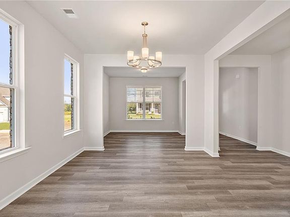 4th image of 5904 Spring Way
