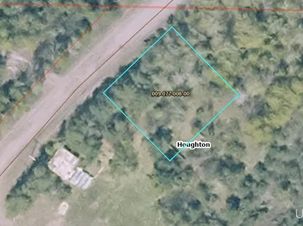 1 Tecumseh Rd, Calumet, MI 49913