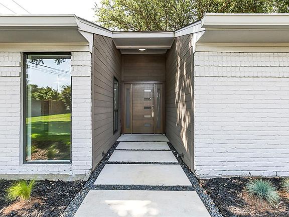 4th image of 6001 Blue Bay Dr