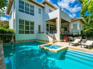 435 Hampton Ln, Key Biscayne, FL 33149