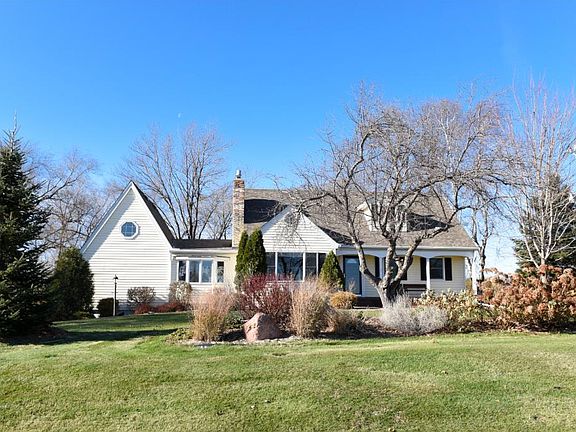 5th image of 5180 Woodbury Dr