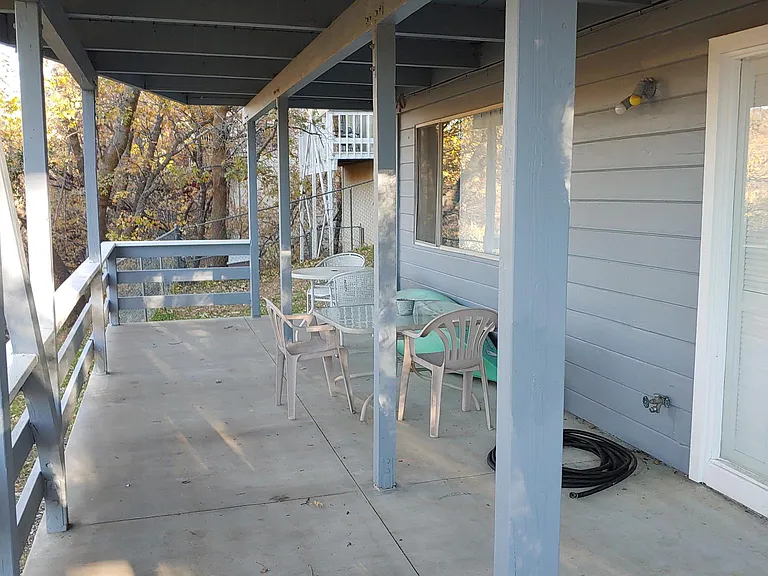 Sequoia Dr — Photo 19