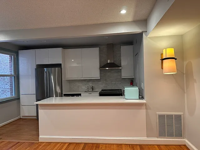 311 7th St NE #101 — Photo 6