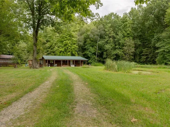 6990 Morrell Ray Rd, Bristolville, OH 44402