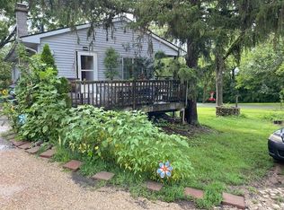 35 Pine Ave, Lockport, IL 60441