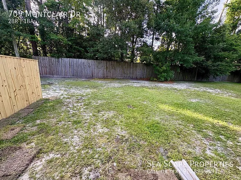 709 Montclair Dr — Photo 15