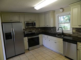 1442 3rd St SW, Hickory, NC 28602