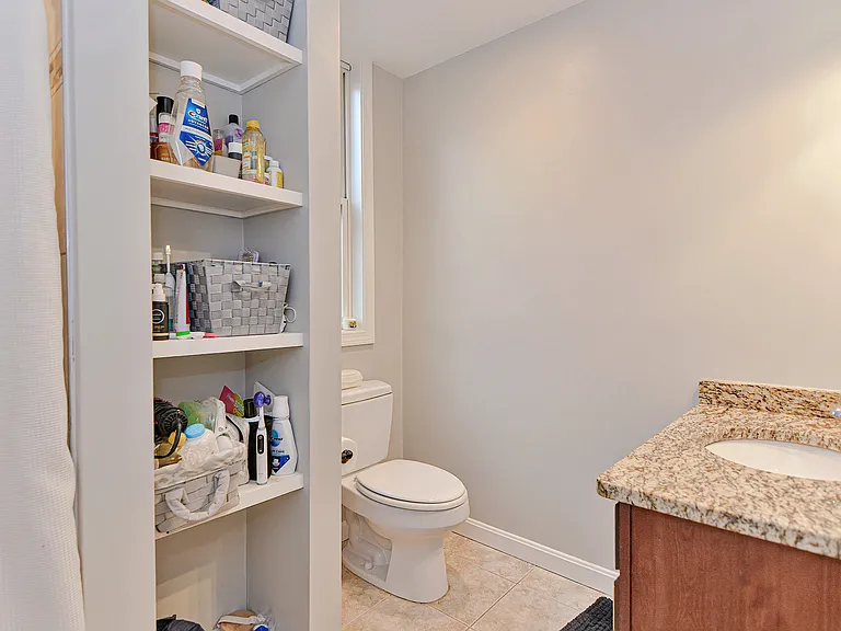 347 E 8th St #2 — Photo 15